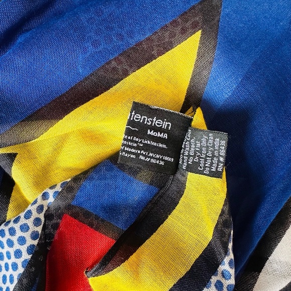 New Roy Lichtenstein Graphic Scarf - Picture 7 of 7